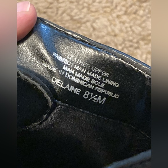 Jessica Simpson leather ankle boots. Size 8.5 W. - Picture 2 of 6